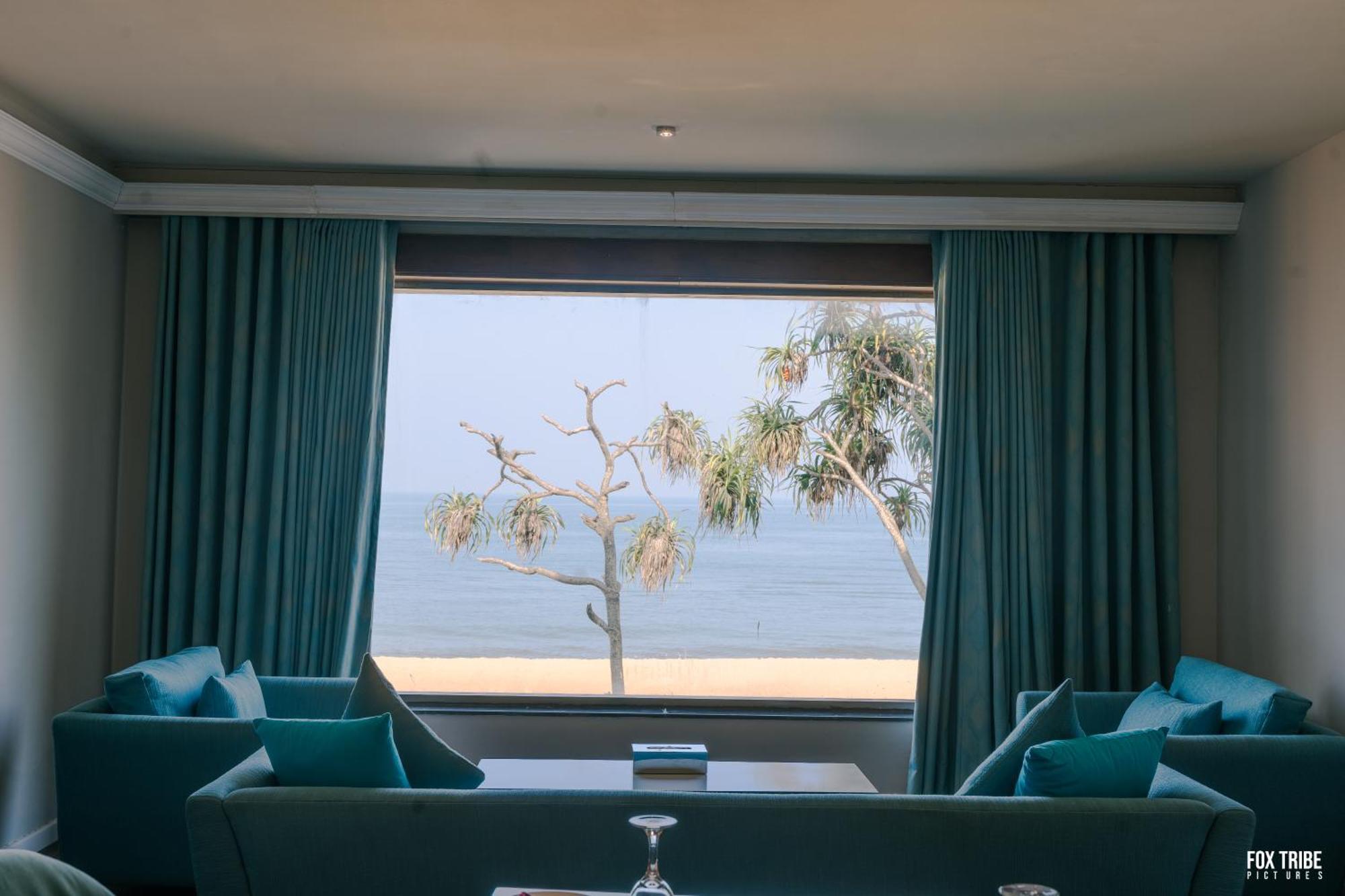 Earl'S Regent Negombo Otel Dış mekan fotoğraf